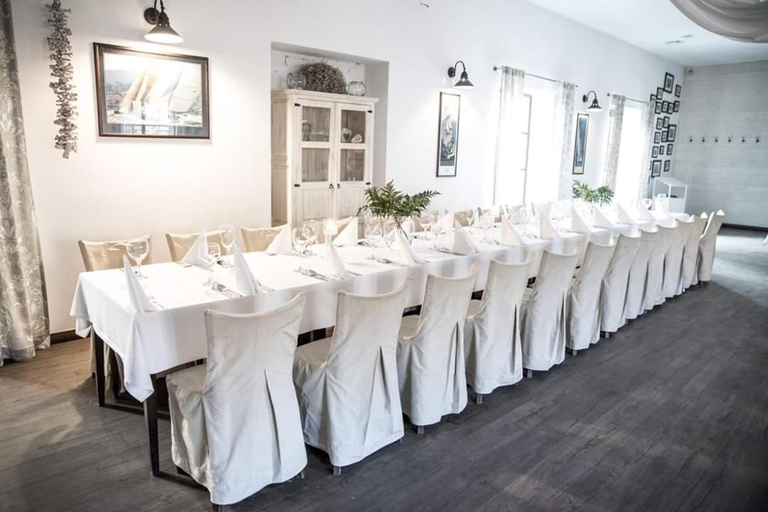 Hotel Portus Słupsk Kültér fotó